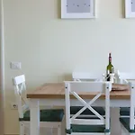 Matin Sea View Apartment *